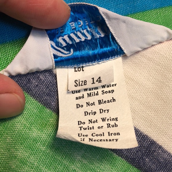 Colorful geometric retro springtime skirt - Picture 3 of 5